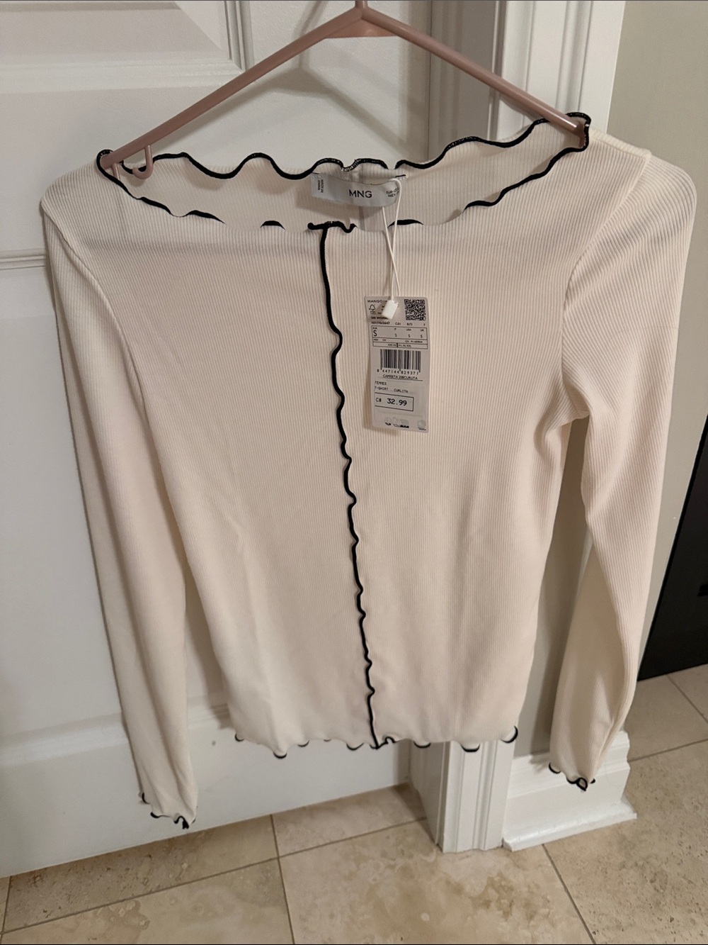 Mango Cream Ribbed Long-Sleeve Top with Black Lettuce-Edge Trim